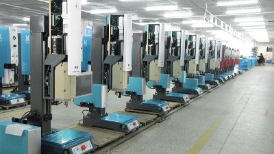 中山伺服超聲波塑料焊接機(jī)：消費(fèi)性電子產(chǎn)品高質(zhì)量發(fā)展助推器